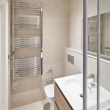 Apartment Host & - Chilton At Carlill House *