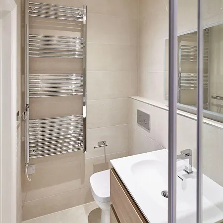 Host & - Chilton At Carlill House Whitby